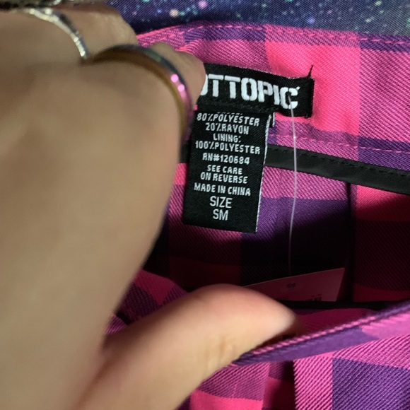 Hot Topic Pink and Black Mini Skater Skirt with Pleated Style - Picture 3 of 6